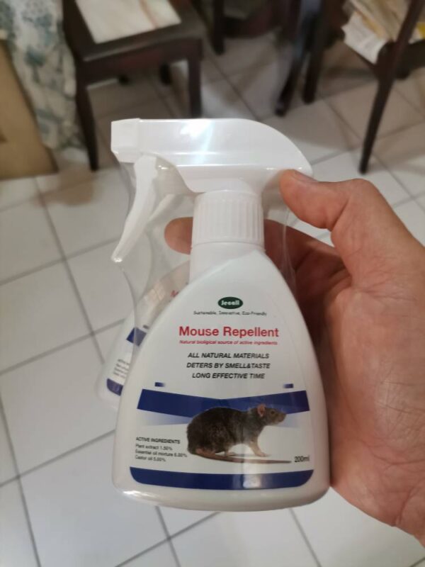my-11134103-22070-pzddxjvnmmfvf3.jpeg Natural Mouse Repellent Spray “Highly Concentrated” 1L